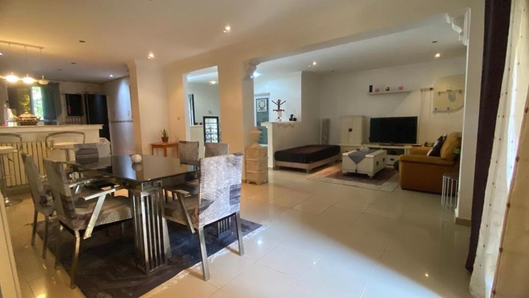 Duplex T3 Bien Situe Annaba Exterior foto